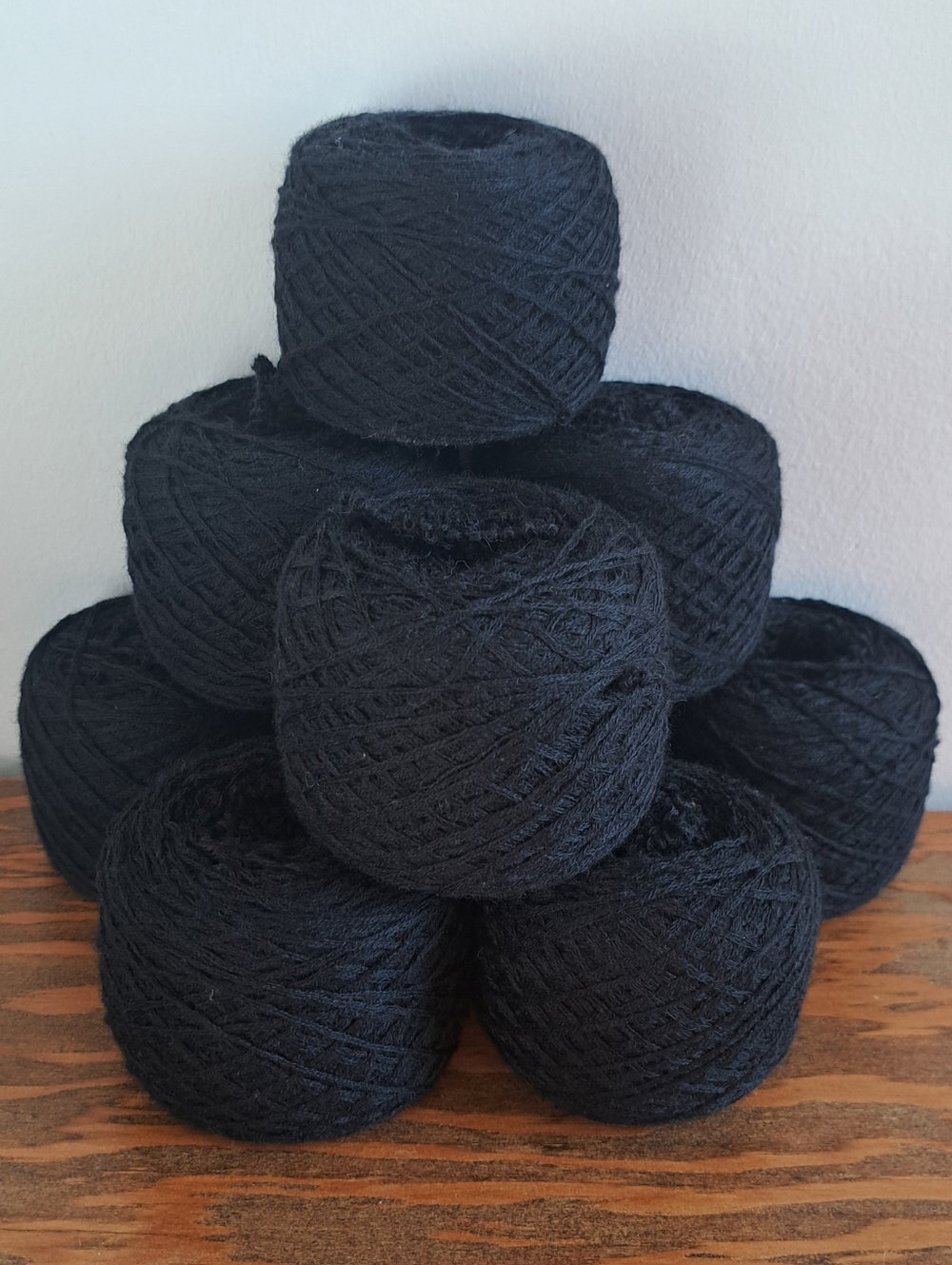 Merino Extra Fine Black Yarn Lot, 470g